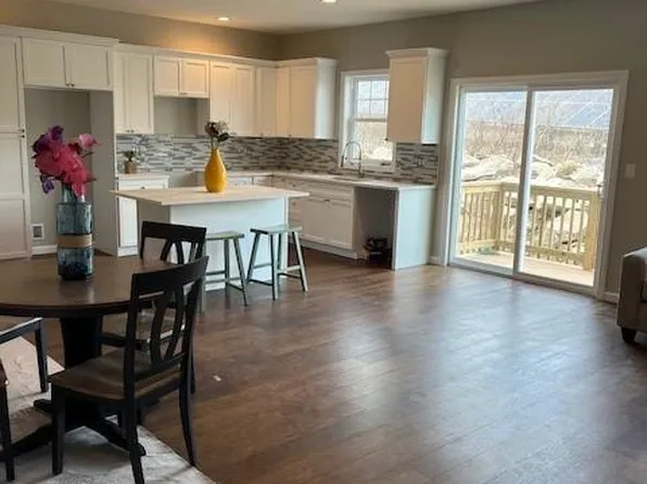 95 Ayda Rose Ave, West Warwick, RI 02893