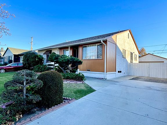3rd image of 4010 W 175th St