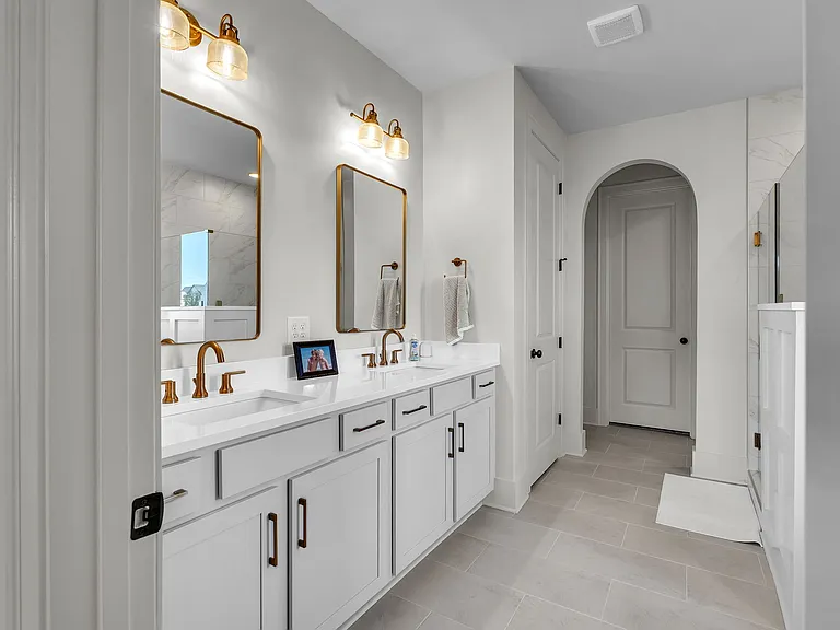 8420 Ashbury Ct — Photo 13