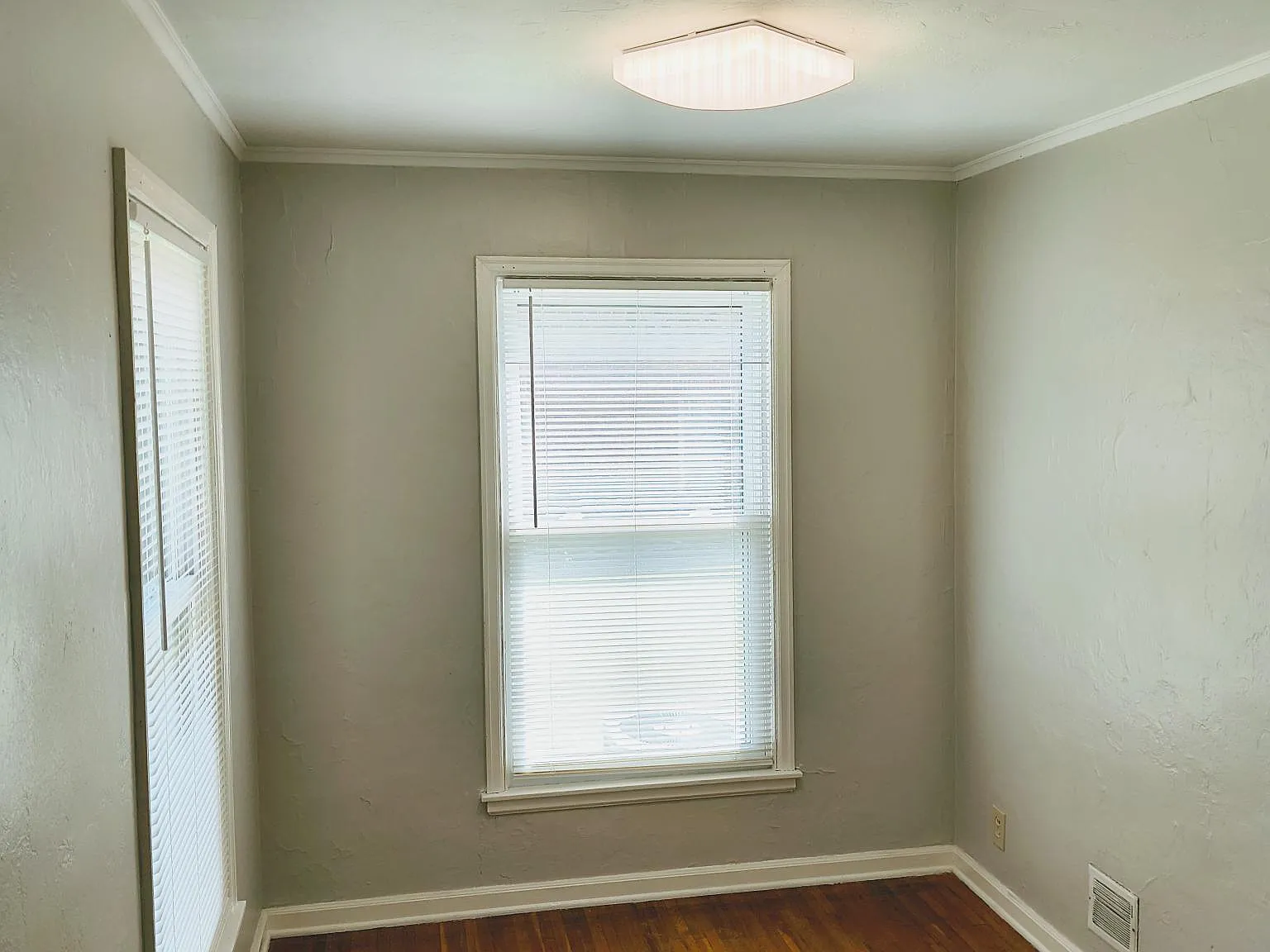 2 bed, $895 — Photo 3