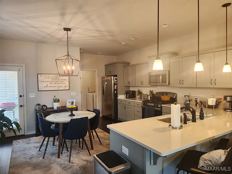 182 Grand Park Dr — Photo 10