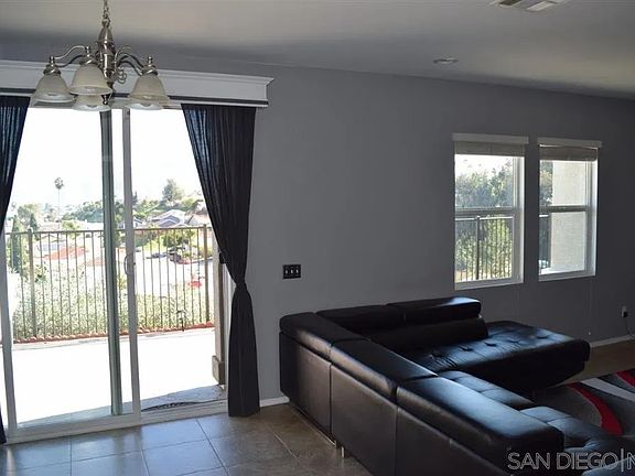 5th image of 425 S Meadowbrook Dr Unit 131