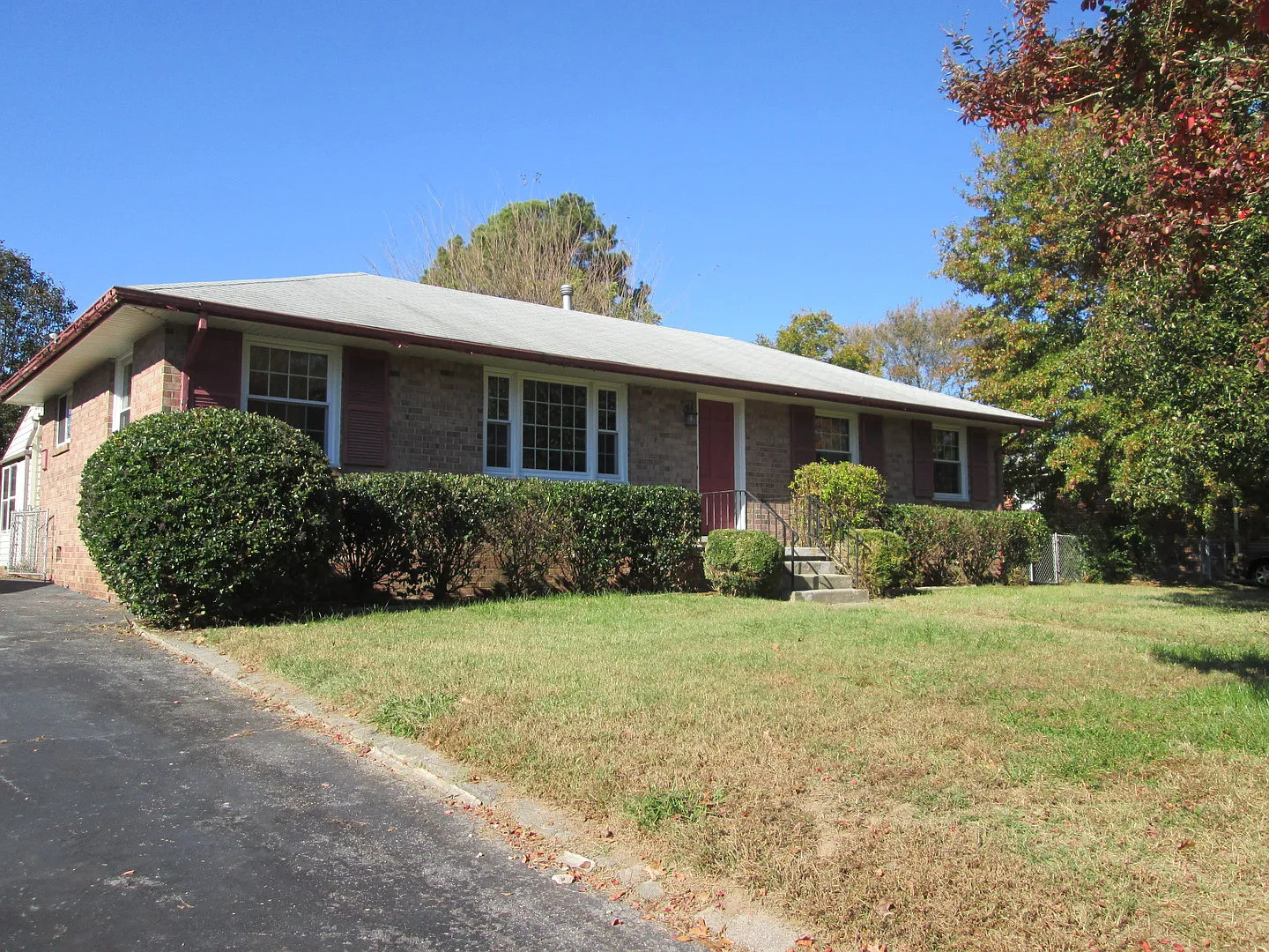 3 bedroom, 1.5 bathroom brick rancher with large fenced yard. Available in now — Photo 2