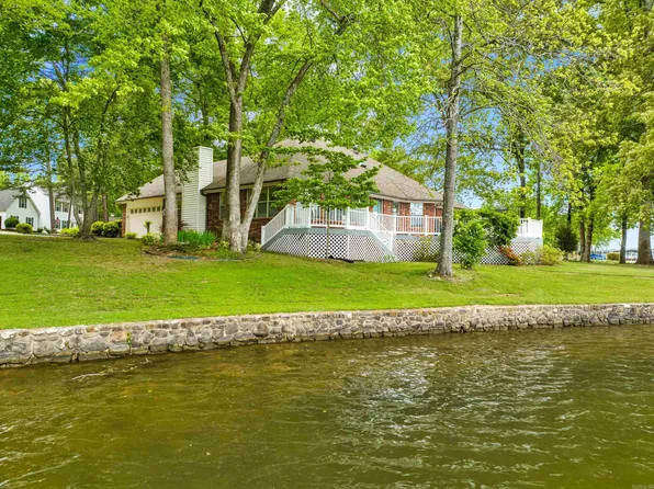 123 Lakesouth Ter, Hot Springs, AR 71913