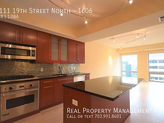 2nd image of 1111 19th St N APT 1606