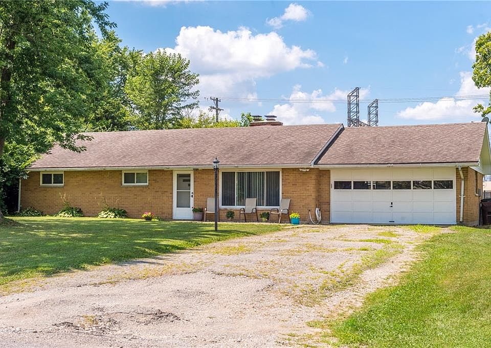 1st image of 3073 Warner Dr