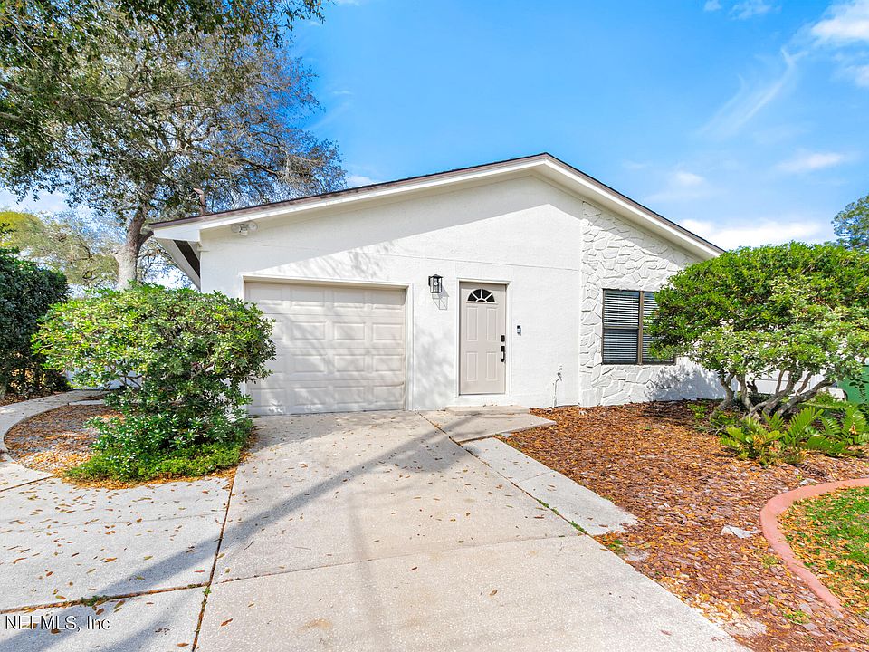 1st image of 954 17TH Street N