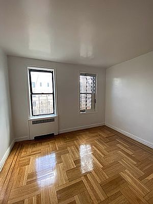 3rd image of 1491 Watson Ave #5J