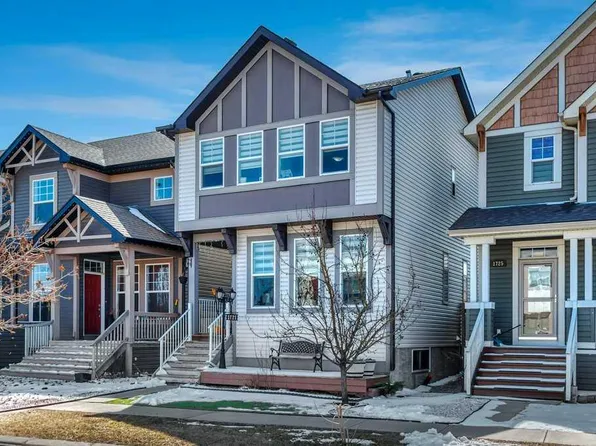 1721 N New Brighton Dr SE, Calgary, AB T2Z 0T9