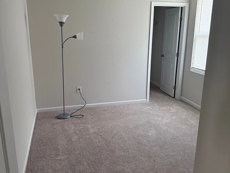 434 Forecastle St — Photo 11