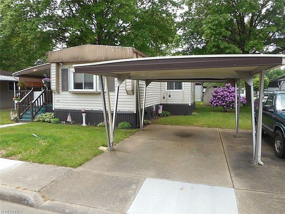 2nd image of 136 Coral Key Dr SE