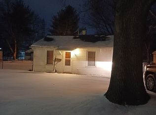 3158 E Garfield Ave, Decatur, IL 62526