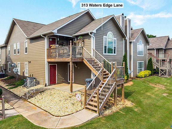 4th image of 313 Waters Edge Ln