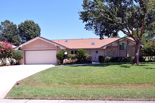 1st image of 86 Pritchard Dr