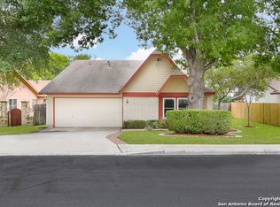 5447 Maple Vis, San Antonio, TX 78247