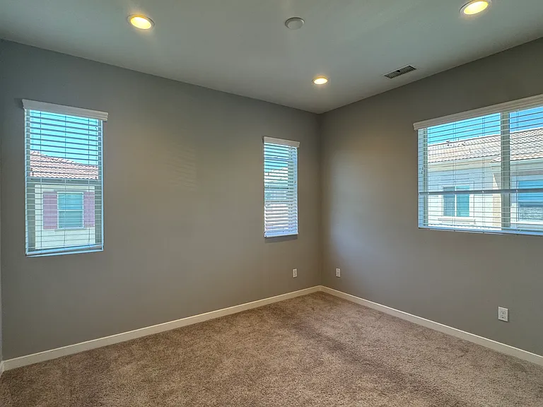 109 Alder Rdg — Photo 12