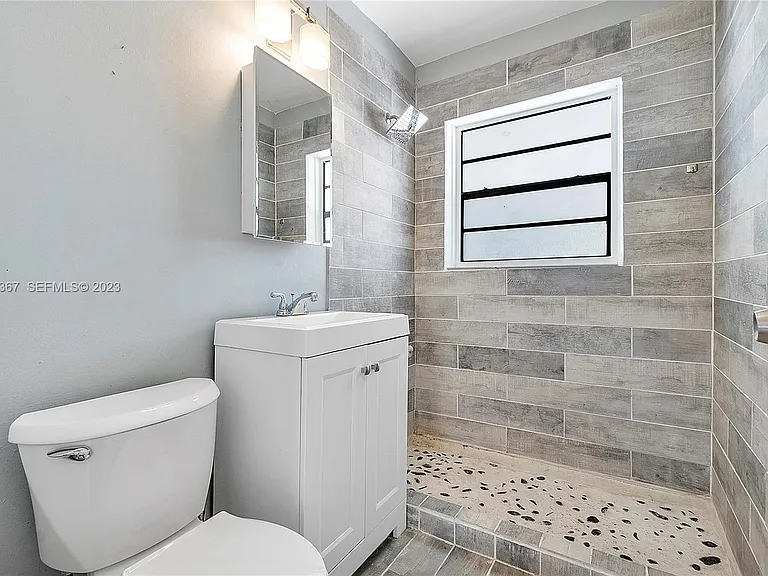 2517 Rodman St #0 — Photo 16