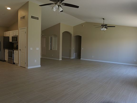 4th image of 741 E Jasper Dr