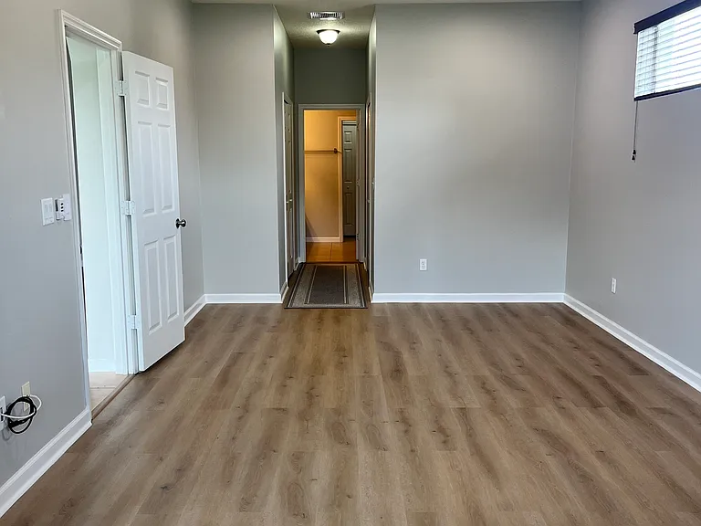 281 Perfect Dr — Photo 10