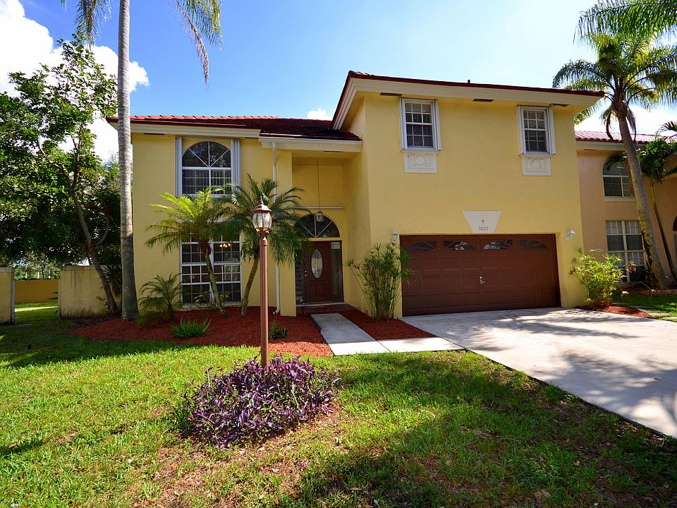 1st image of 3007 Bogota Ave