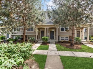 31645 Tall Grass Ct, McHenry, IL 60051