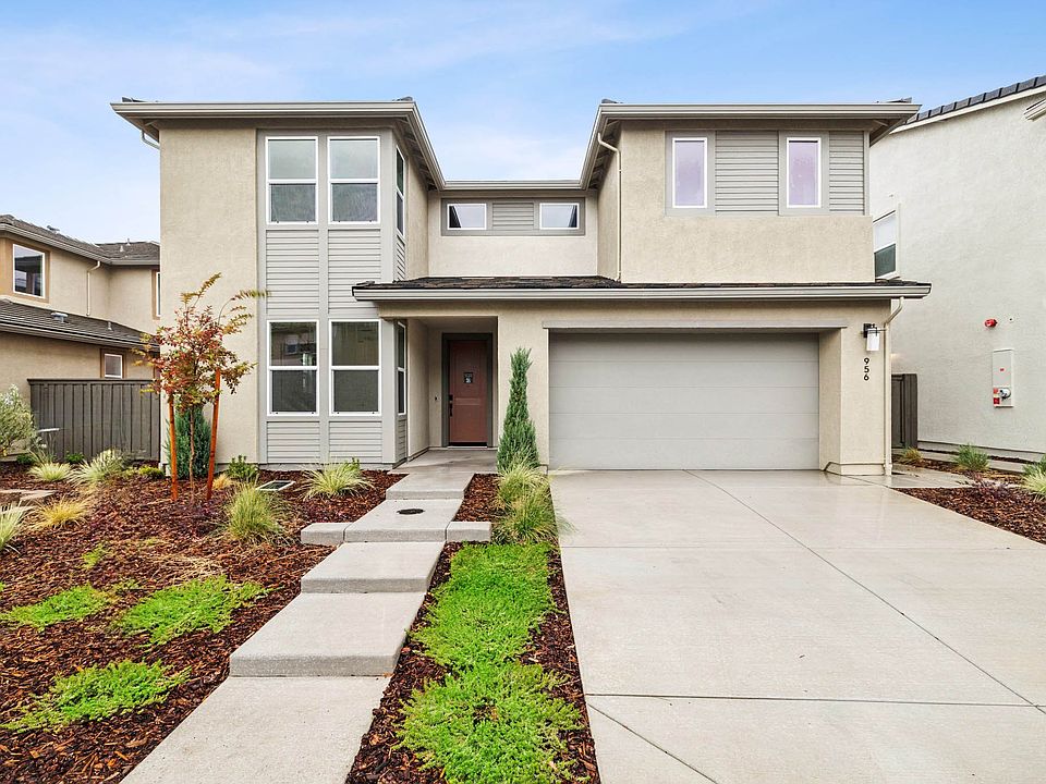 Mountaingate 46 Exterior