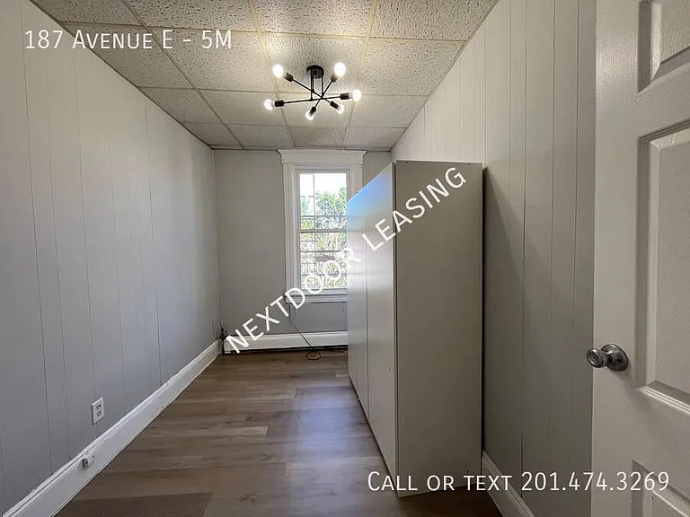 187 Avenue E #5M — Photo 5