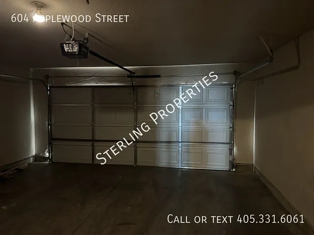 604 Applewood St — Photo 26