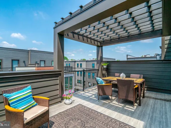 2609 Winchester Walk, Alexandria, VA 22301