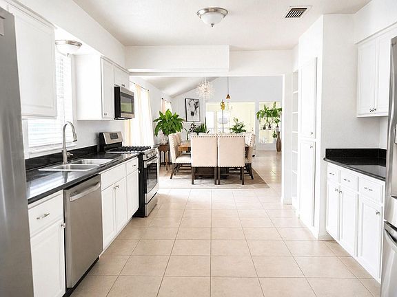 5th image of 10719 Spring Harvest Dr