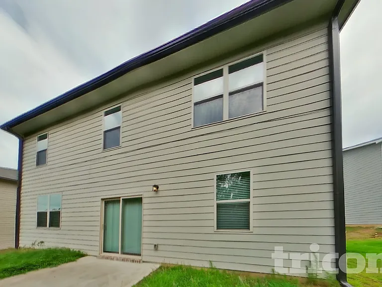 83 Leyland Ct — Photo 16