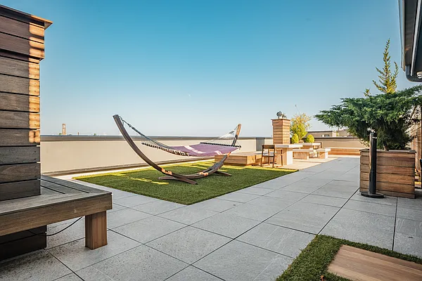 Rented by Nooklyn NYC LLC | media 38