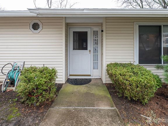3rd image of 264B Crosse Dr