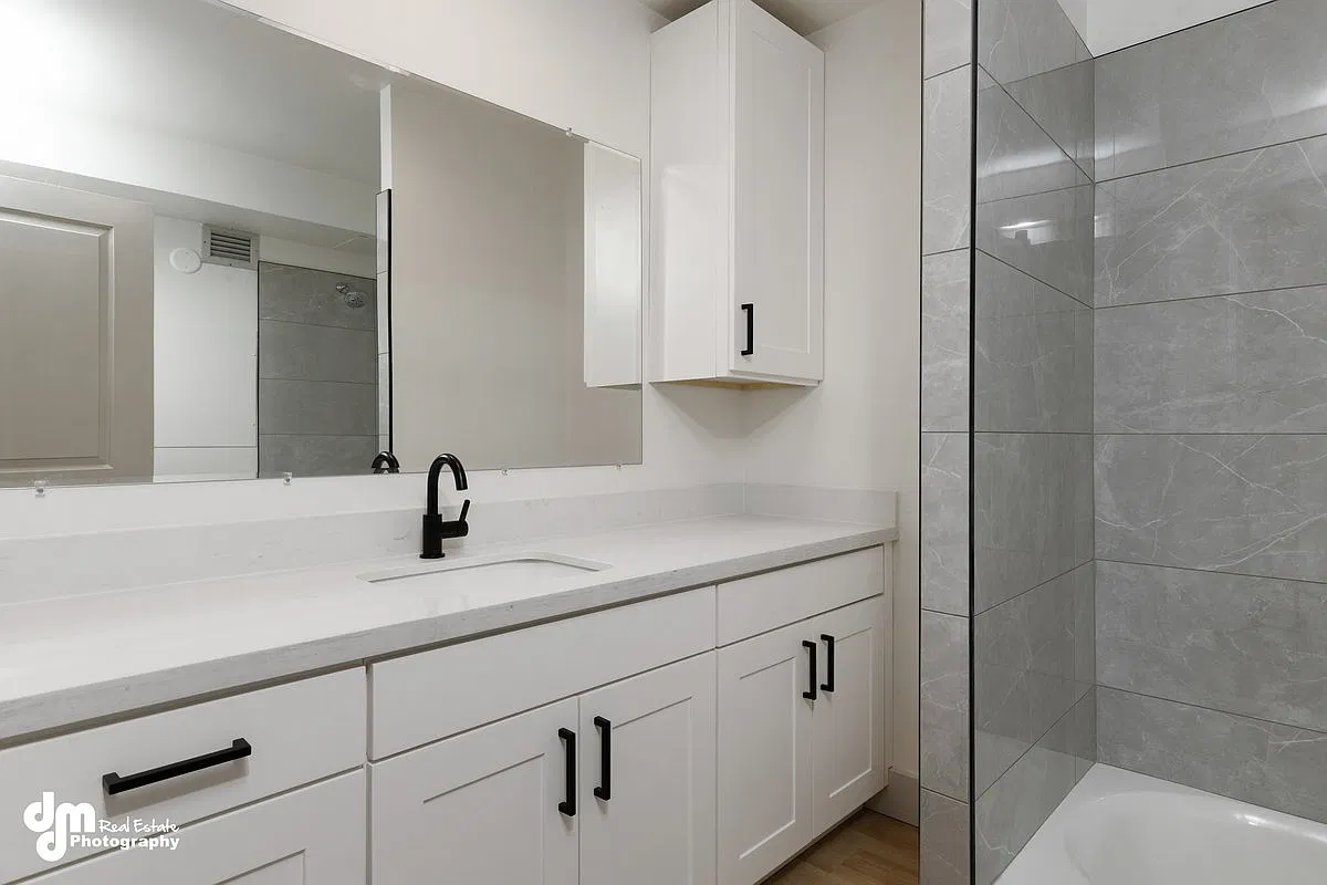 Beluga Point Investments LLC - Inlet Tower — Photo 3