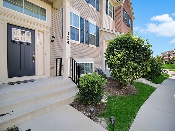 2nd image of 309 Lakeshore Dr