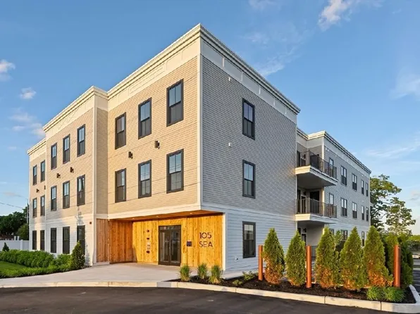105 Sea St #302, Quincy, MA 02169