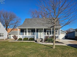 713 Clinton St, Pt Clinton, OH 43452