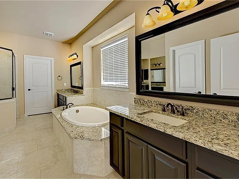 126 Hearthshire Cir — Photo 16