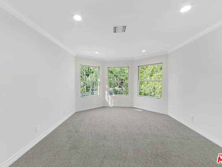 5958 Busch Dr — Photo 27