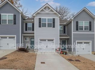 341 Sunny View Dr, Lebanon, TN 37090