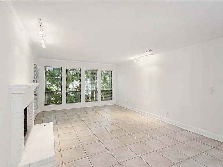 420 Warm Springs Cir #420 — Photo 15