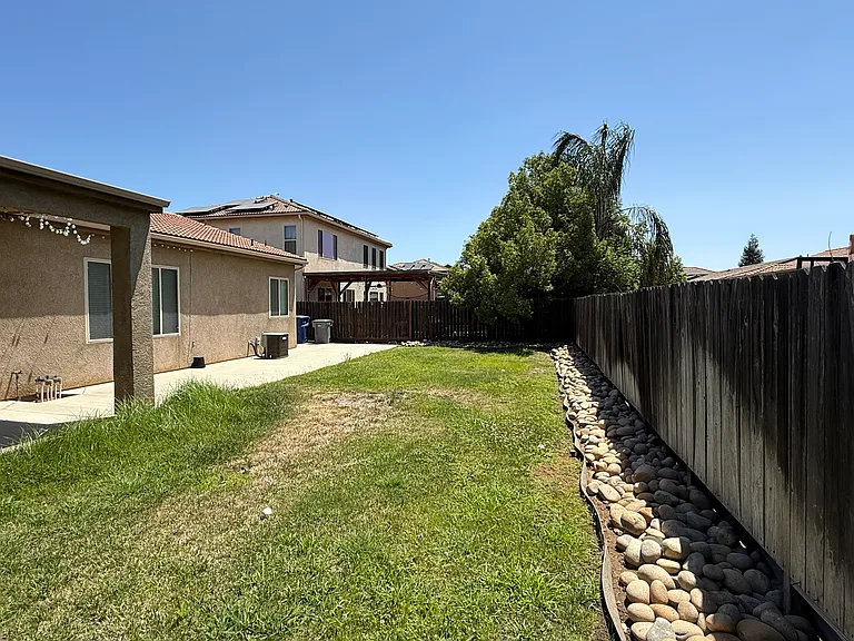 7435 E Fedora Ave — Photo 24