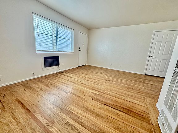 5th image of 2715 S St APT 8