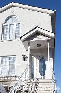 Facade
						:
						Front of house