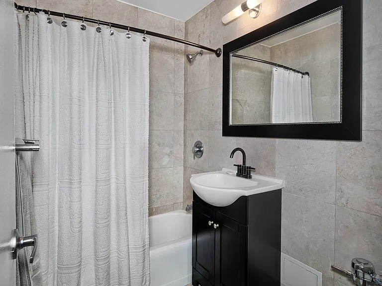 6050 Boulevard East #5E — Photo 11