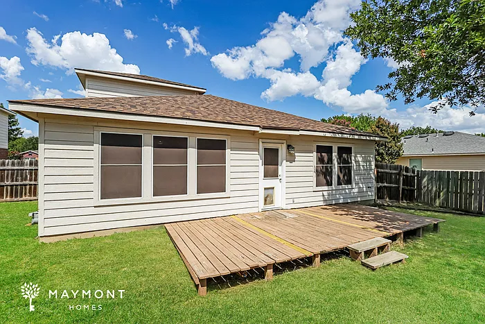 15811 Borwick Ln — Photo 14