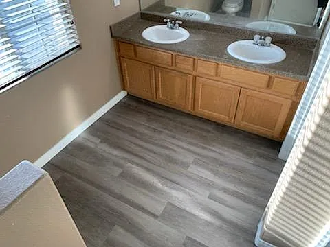 2 bed, 2.5 bath, 1292 sqft, $1,490 — Photo 4