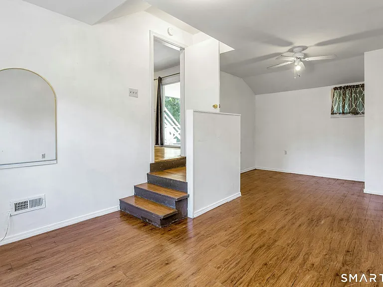 100 Loftus Cir — Photo 14
