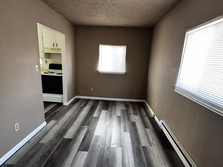 643 S Weed Blvd — Photo 5