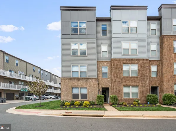 10487 Ratcliffe Trl, Manassas, VA 20110